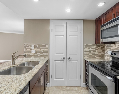 3525 Sage Road - Photo Thumbnail 4