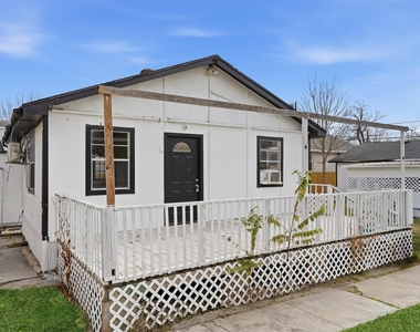3531 Cedar Hill Lane - Photo Thumbnail 1