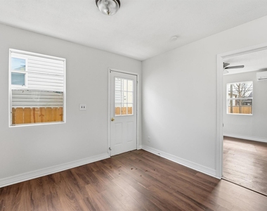 3531 Cedar Hill Lane - Photo Thumbnail 11