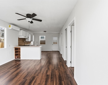 3531 Cedar Hill Lane - Photo Thumbnail 8