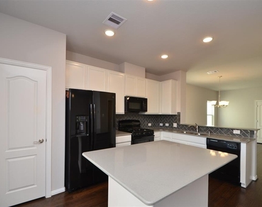 3210 Harmony Creek Lane - Photo Thumbnail 7