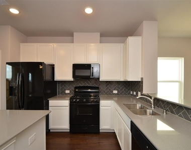 3210 Harmony Creek Lane - Photo Thumbnail 6