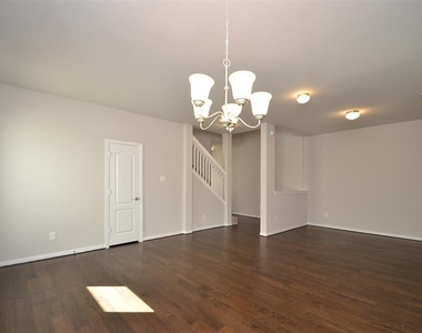 3210 Harmony Creek Lane - Photo Thumbnail 12
