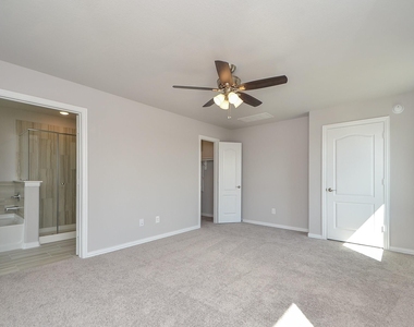 3210 Harmony Creek Lane - Photo Thumbnail 16