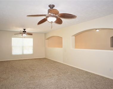 8123 Buffalo Springs Court - Photo Thumbnail 19