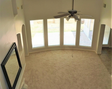 8123 Buffalo Springs Court - Photo Thumbnail 4