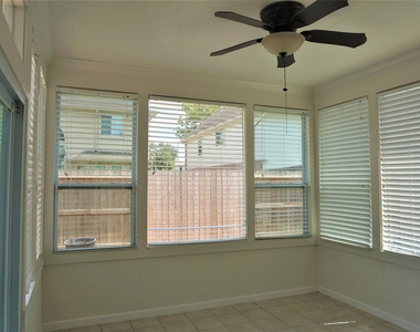 8123 Buffalo Springs Court - Photo Thumbnail 30