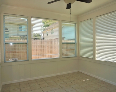 8123 Buffalo Springs Court - Photo Thumbnail 29