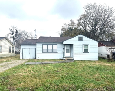 11005 Muscatine Street - Photo Thumbnail 1