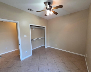 928 Runneburg Road - Photo Thumbnail 20
