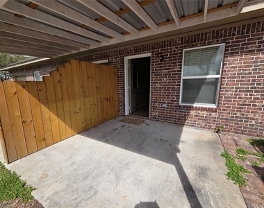 928 Runneburg Road - Photo Thumbnail 25