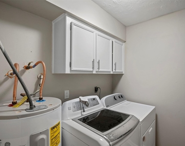 22114 Merrymount Drive - Photo Thumbnail 16