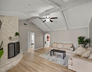22114 Merrymount Drive - Photo Thumbnail 6