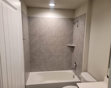 846 Autumn Flats Way - Photo Thumbnail 14