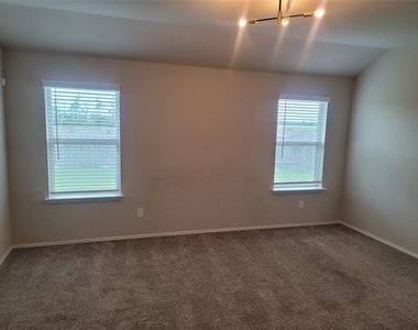846 Autumn Flats Way - Photo Thumbnail 11