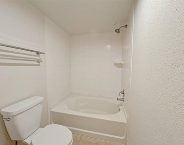 2700 Revere Street - Photo Thumbnail 14