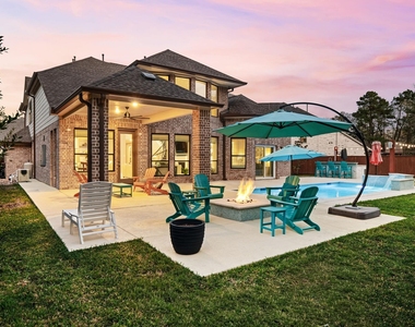 141 Bronze Bow Drive - Photo Thumbnail 38