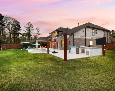 141 Bronze Bow Drive - Photo Thumbnail 39