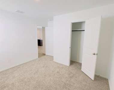 12366 Morning Vista Drive - Photo Thumbnail 8