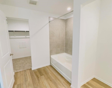 12366 Morning Vista Drive - Photo Thumbnail 19