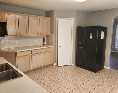 23107 Kimberly Glen Lane - Photo Thumbnail 2