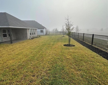 12218 English Mist Drive - Photo Thumbnail 10