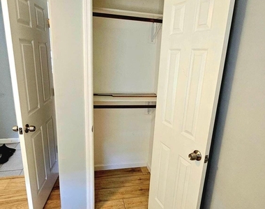 802 Forrest Avenue - Photo Thumbnail 19