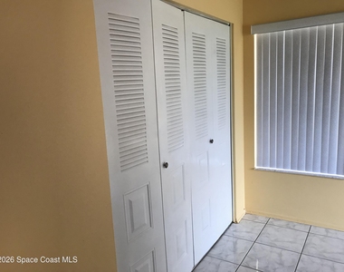1471 Sheafe Avenue Ne - Photo Thumbnail 2