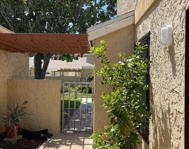 1471 Sheafe Avenue Ne - Photo Thumbnail 9