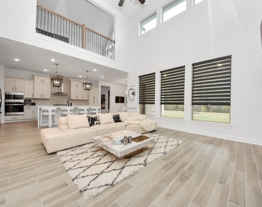 29021 Red Loop Drive - Photo Thumbnail 8