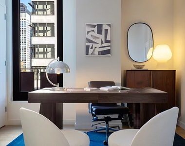 East 50 Street - Photo Thumbnail 7