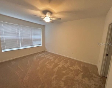 520 Hockendale Cove - Photo Thumbnail 9