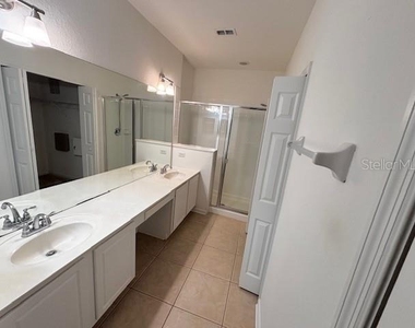 520 Hockendale Cove - Photo Thumbnail 10