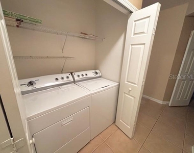 520 Hockendale Cove - Photo Thumbnail 8