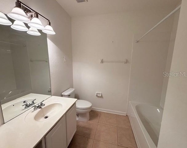 520 Hockendale Cove - Photo Thumbnail 13