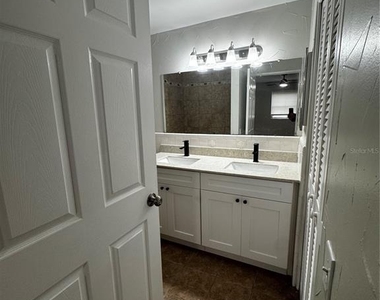 6346 Saint Andrews Circle S - Photo Thumbnail 12