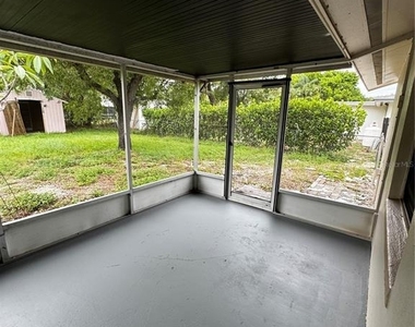 6346 Saint Andrews Circle S - Photo Thumbnail 15