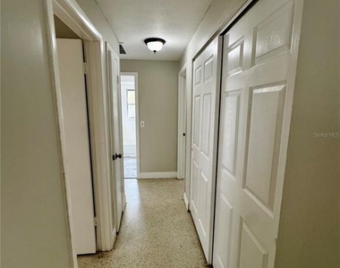 6346 Saint Andrews Circle S - Photo Thumbnail 7
