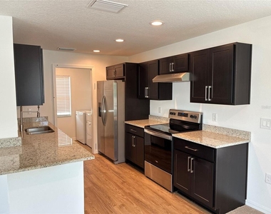 2651 1/2 Bayside Drive S - Photo Thumbnail 6