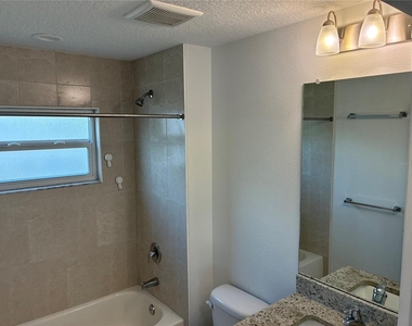 2651 1/2 Bayside Drive S - Photo Thumbnail 9