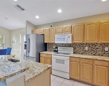 18821 Maisons Drive - Photo Thumbnail 8