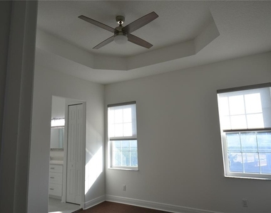 5732 Biscayne Court - Photo Thumbnail 13