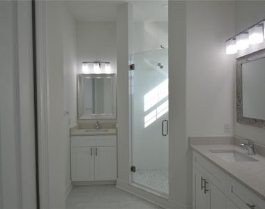 5732 Biscayne Court - Photo Thumbnail 15