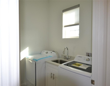 5732 Biscayne Court - Photo Thumbnail 9