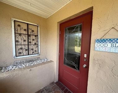 1907 Canterbury Lane - Photo Thumbnail 13