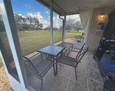 1907 Canterbury Lane - Photo Thumbnail 12