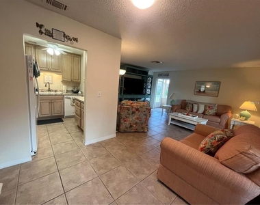 1907 Canterbury Lane - Photo Thumbnail 16