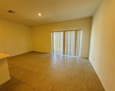 2264 Paravane Way - Photo Thumbnail 4