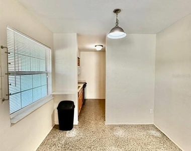 257 38th Avenue Se - Photo Thumbnail 8