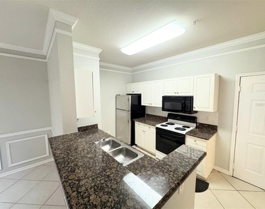 4305 Bayside Village Drive - Photo Thumbnail 14